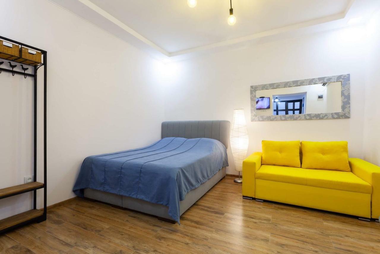 Modern Apartment In The Heart Of Old تبليسي المظهر الخارجي الصورة